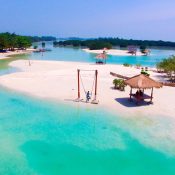 5 Wisata Pantai Pulau Pari yang Cantik, Mana Paling Kamu Sukai ?